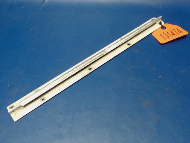 0410230-2 Cessna - SEAT RAIL-RH OUTBOARD OR LH INBOARD